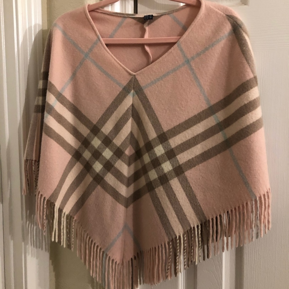 COPY - Burberry poncho pink pastel